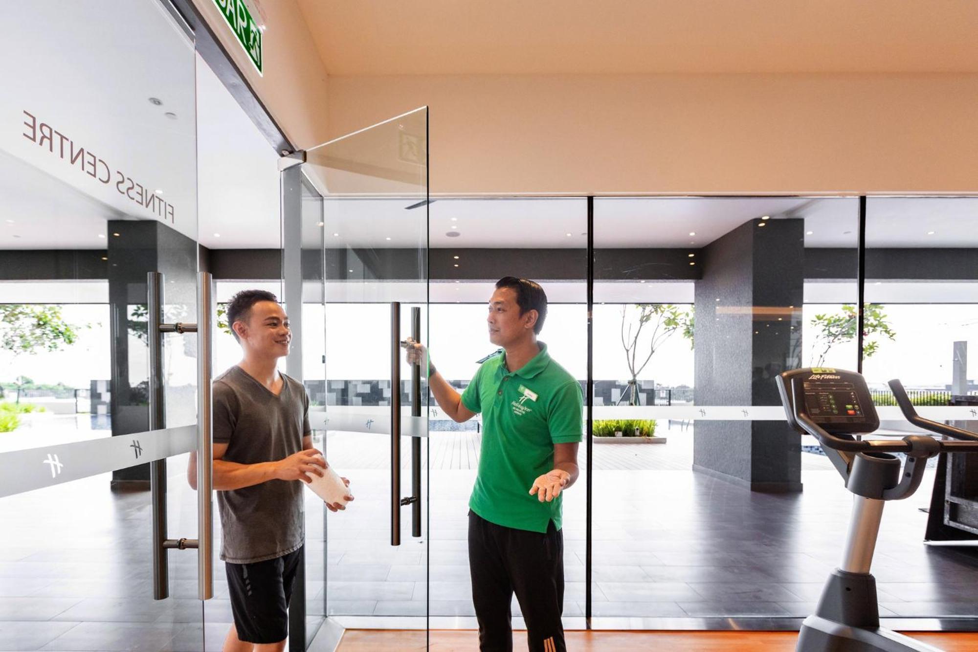 Holiday Inn Sepang - Airport Exterior photo